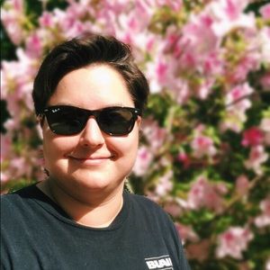 Meet your Posher, Julia